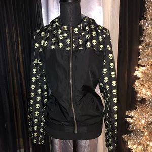 Alien head light weight zip up
